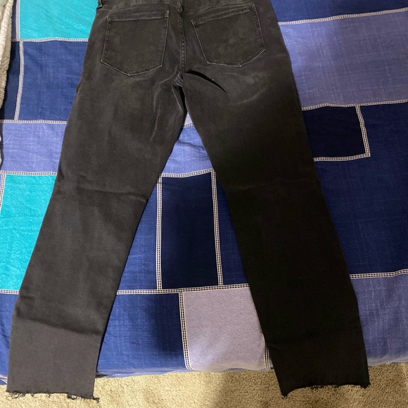 Black ripped gap jeans. - Picture 2 of 3